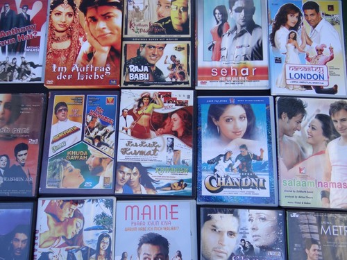 31 Bollywood Liebe Indisch DVDs Filme Film DVD Serien Konvolut Sammlung - Bild 4 von 18