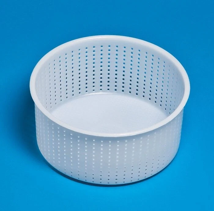 FORMA PER FORMAGGIO D. CM. 20 X H. 9,7 (KG. 2)