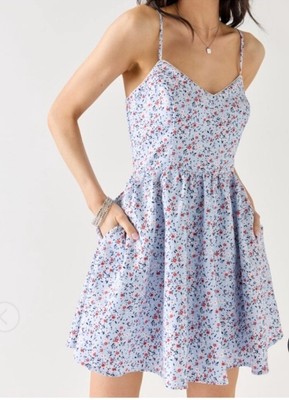 Mi Ami Francesca s Floral Dress Sz L Blue Spaghetti Strap Fit And Flare