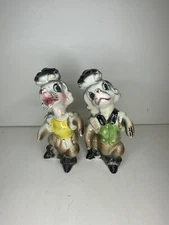 Vtg Salt & Pepper Shakers Artmark Japan Anthropomorphic Dancing Hugging Poodles