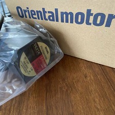 1 PC New Oriental VEXTA Motor PK569AHWM In Box Expedited Shipping