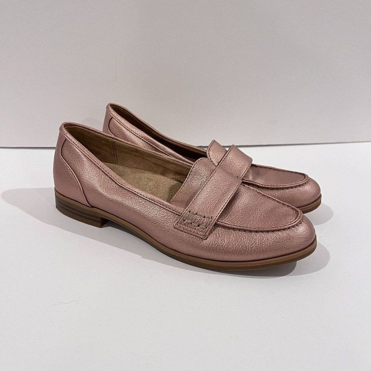 Naturalizer Milo Faux Leather Loafer Flats Size Women's Metallic Pink