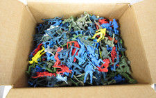Vintage Lot Plastic Army Men Soliders Indians Revoluntionary Knights Mixed 300 