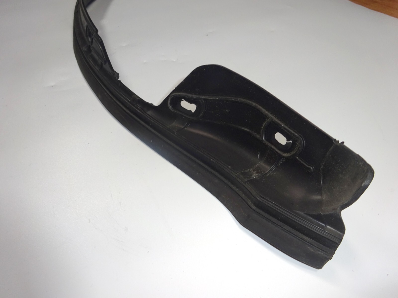 14-19 Maserati Ghibli Front Left Door Rubber Gasket Seals + Weatherstrip Set OEM