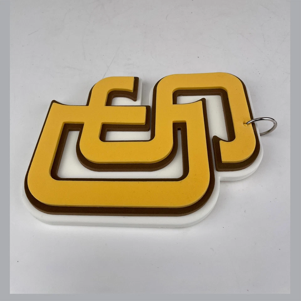 New MLB SAN DIEGO PADRES GOLD Jumbo Big Fan Chain Necklace Foam MI USA - Image 2 of 3