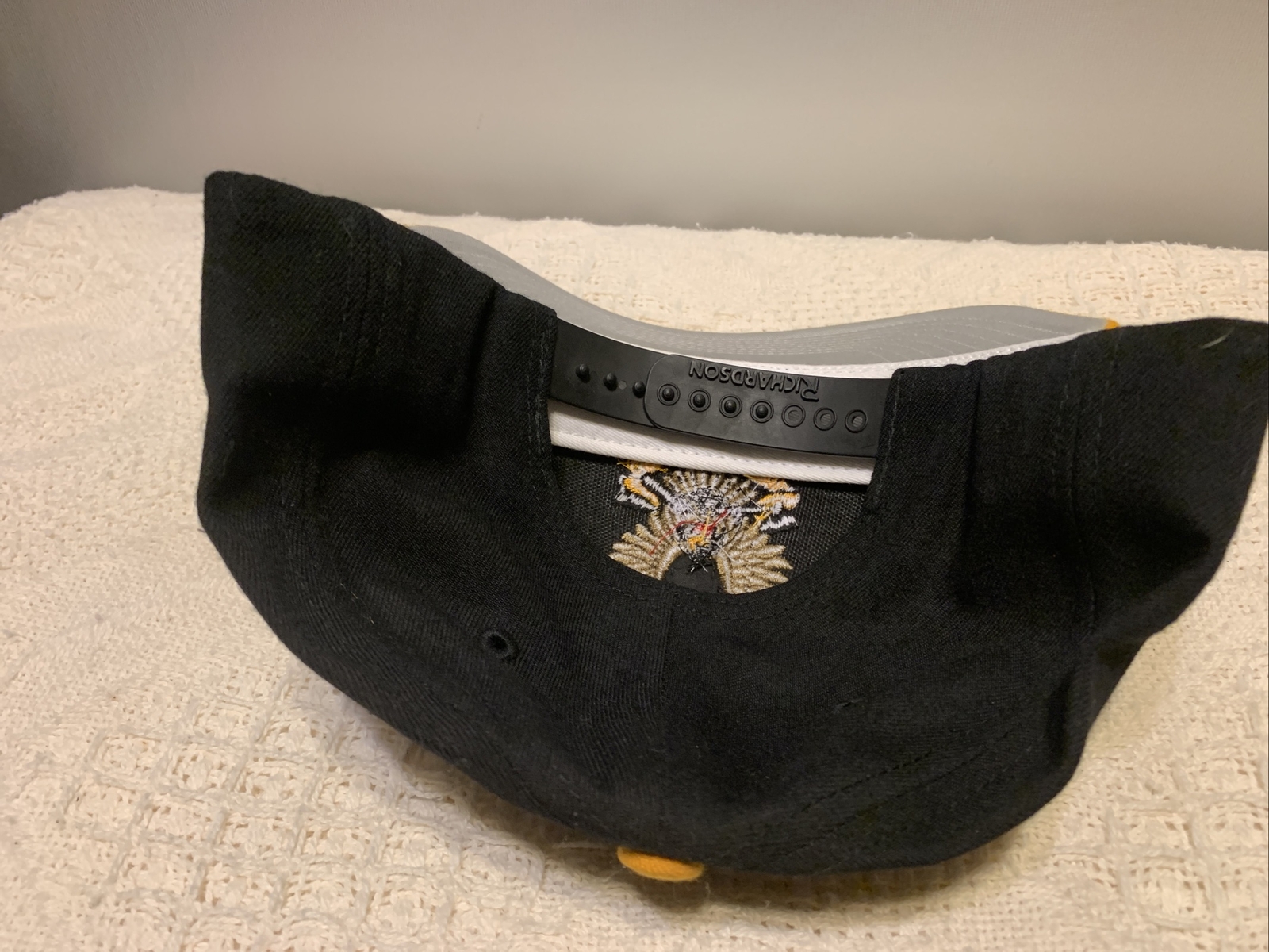 Cappellino a sfera Gol Eagle Pony con chiusura a scatto sul retro