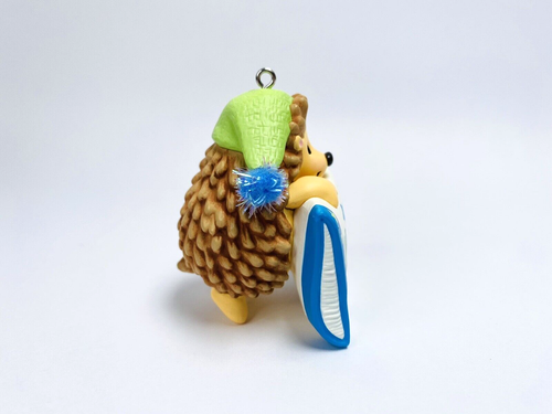 Hallmark 2019 NEPHEW BOY - HEDGEHOG With Pillow ORNAMENT Very Cute - 第 5/9 張圖片