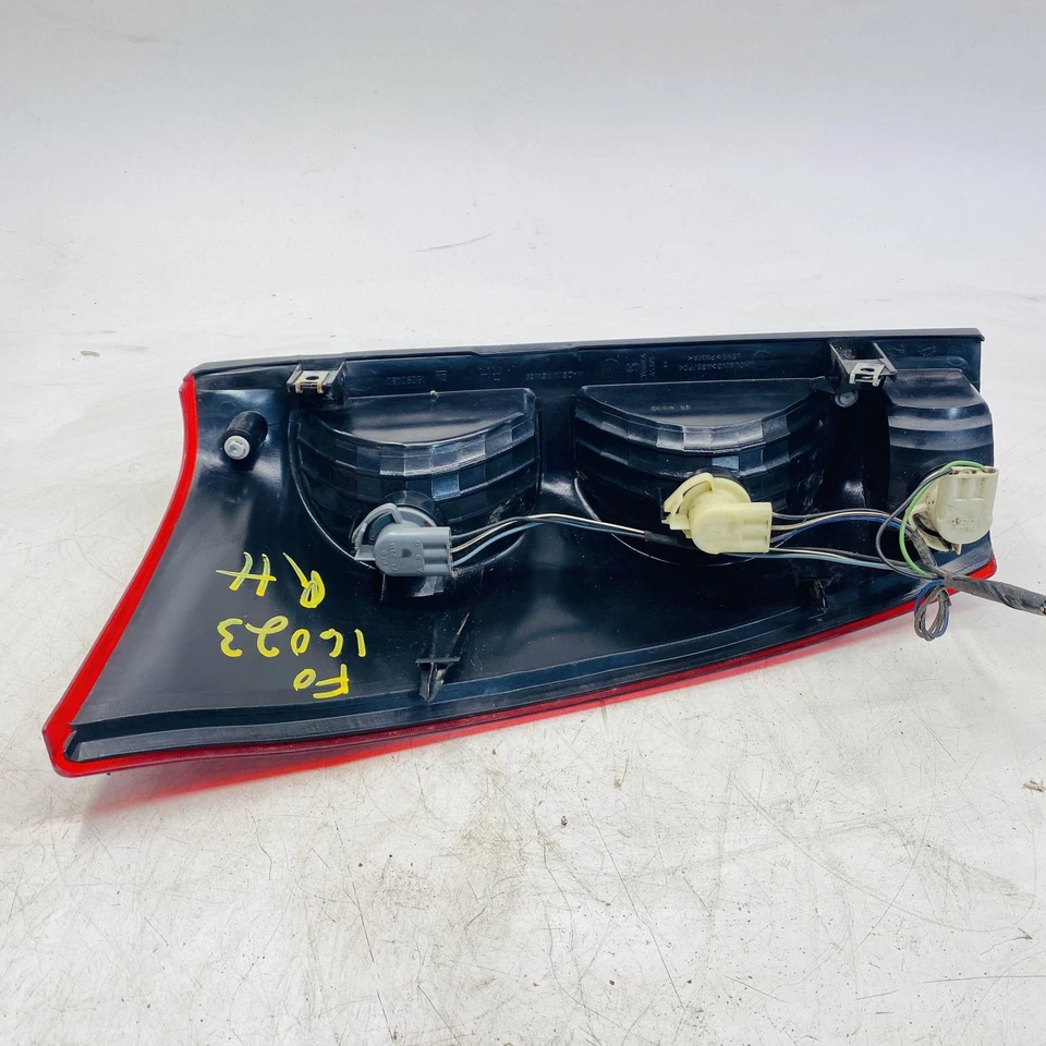 02 03 04 05 06 CHEVY AVALANCHE 1500 Tail Light Assembly Passenger Side Right - Изображение 2 из 3