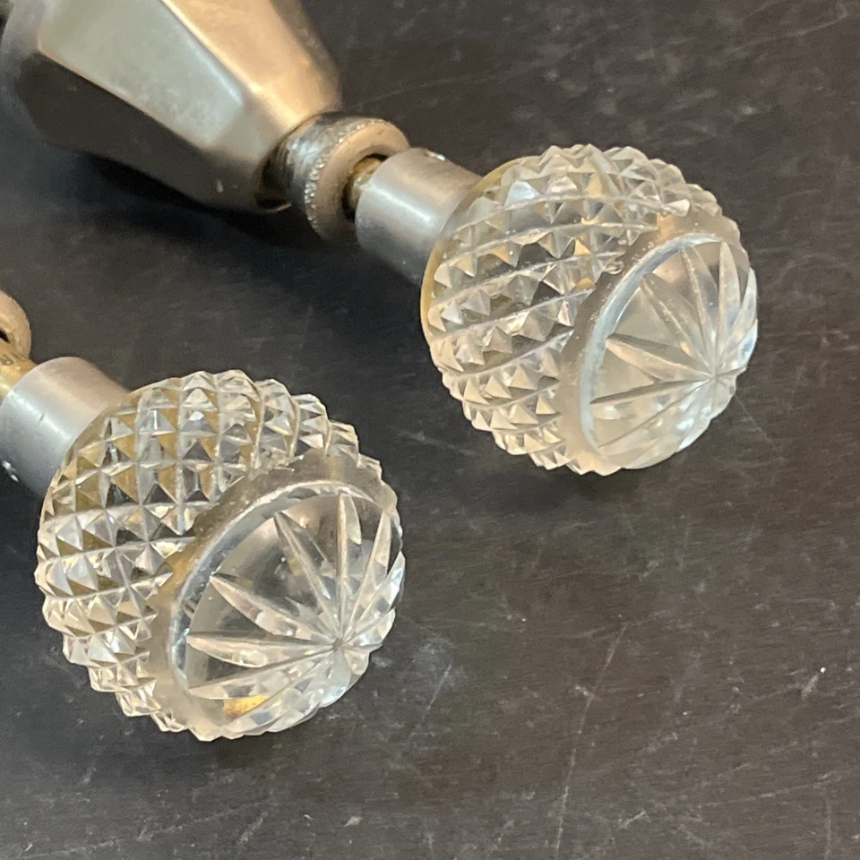 Juego de perillas de puerta de bola de cristal de corte redondo de colección herrajes Hollywood Regency plateado Foto 2 de 4