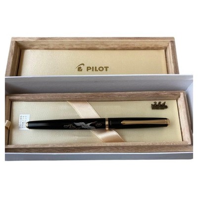 NOS PILOT Deluxe Maki-e 14K M Nib Fountain Pen w/ Converter Japan