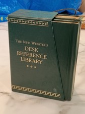 New Webster's Desk Reference Library Thesaurus  Spelling Dictionary 3 Book Set