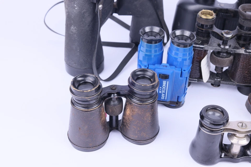 Assorted Vintage Binoculars of Various Brands Job Lot - Image 2 of 4