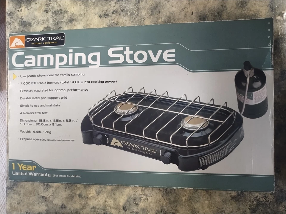 Estufa de camping portátil de gas propano de 2 quemadores Ozark Trail nueva, 14.000 BTU Foto 2 de 4