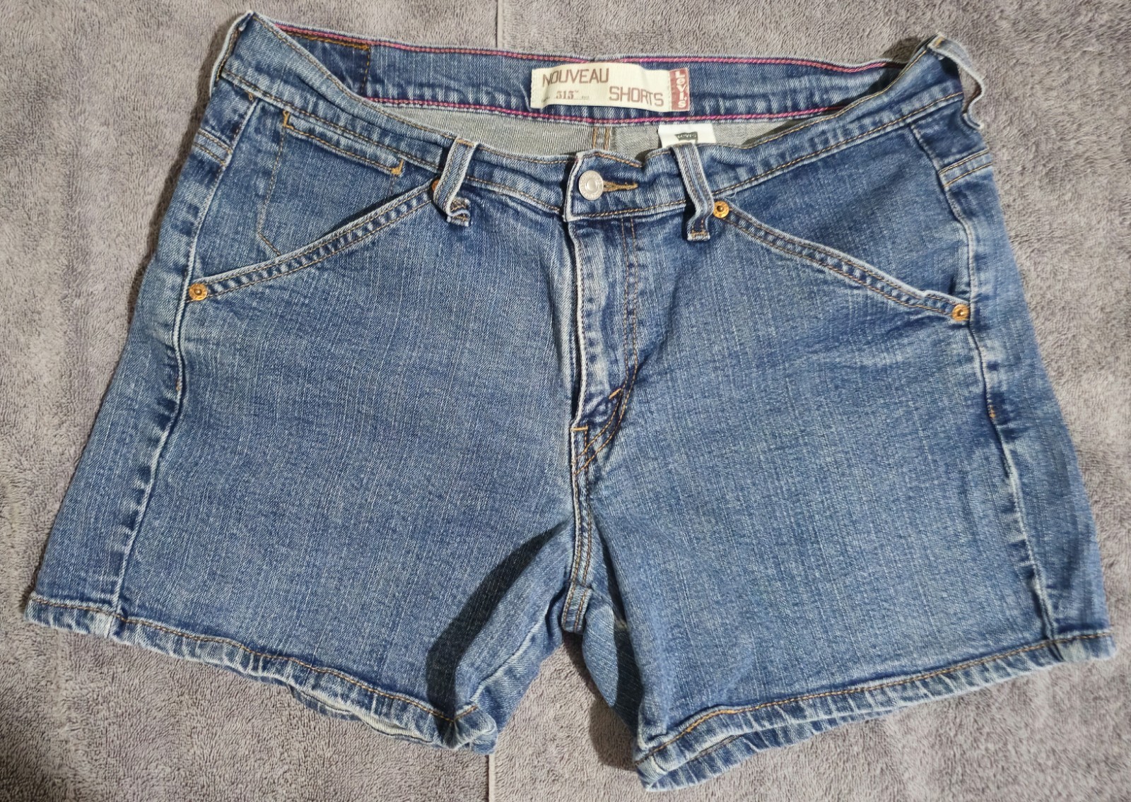Vintage Levi's Nouveau 515 Jean Shorts Sz 12 Denim Women's Stretch Blue Y2K