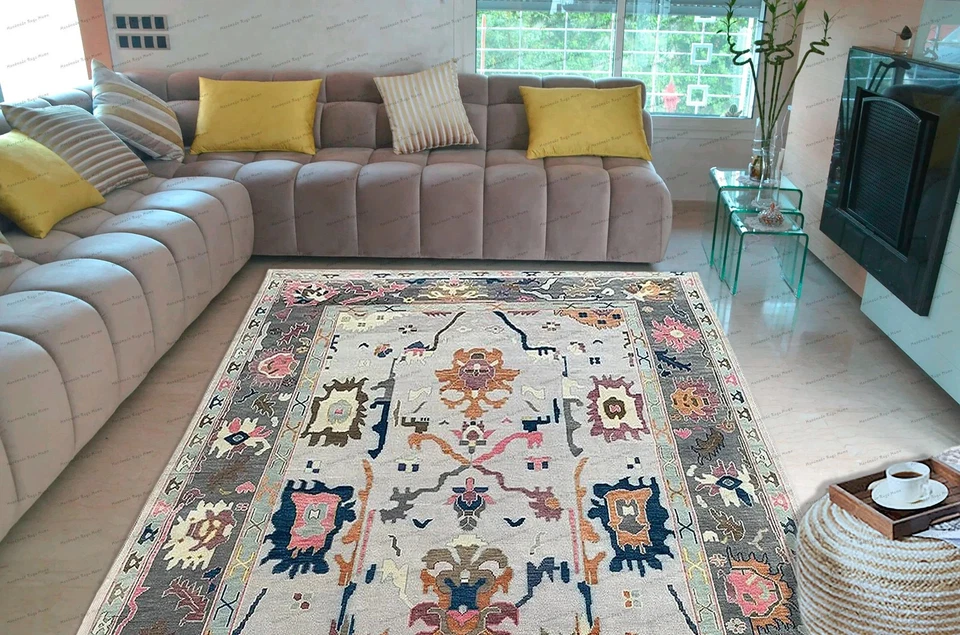 Vintage Oushak Rug – Hand Knotted Turkish Style Oushak Wool Carpet - Image 2 of 4