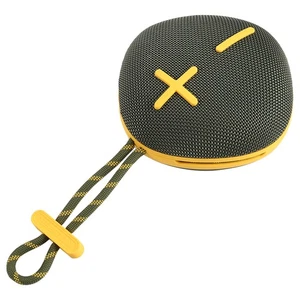 Subwoofer Bluetooth Portable Card Radio Outdoor Bluetooth Speaker Green B1C5
