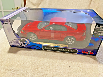 Maisto 2000 Ford Mustang SVT Cobra 1:18 Diecast Car for sale