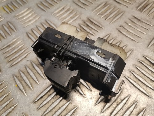 LEXUS IS II GSE2, ALE2, USE2 Rear Left Door Window Control Switches 84030-53020 - Picture 2 of 4
