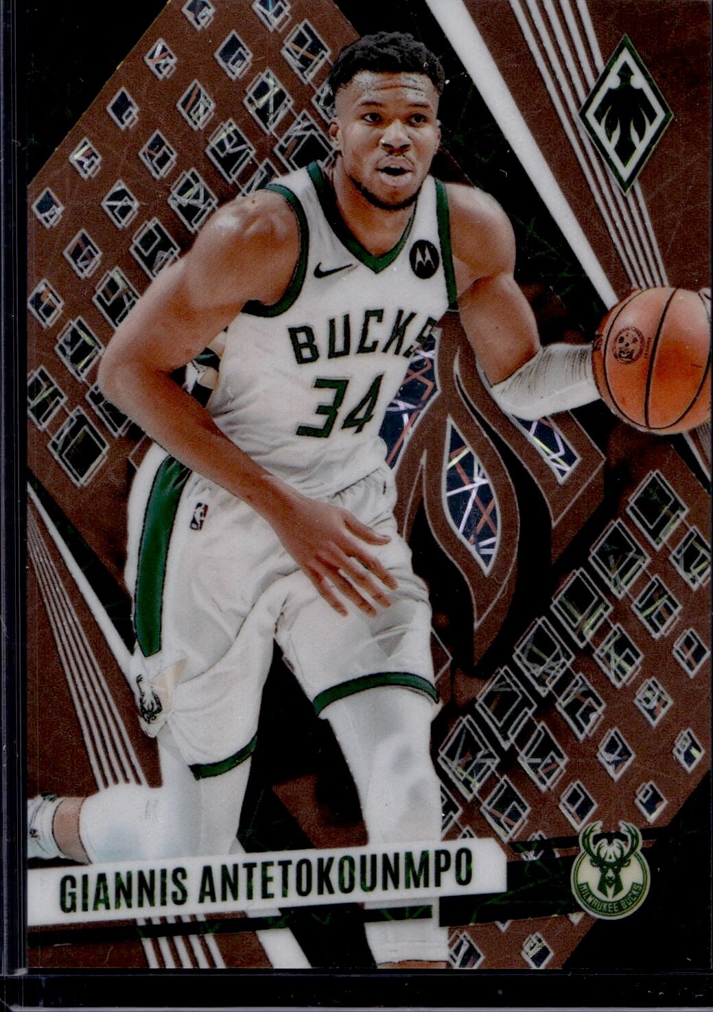 2023-24 Panini Phoenix Basketball Giannis Antetokounmpo #176 Bronze Lazer /49