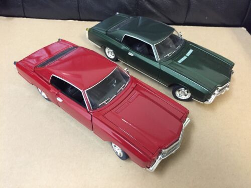   1:24 1970 Chevy Monte Carlo SS454 Green & Red 2pc set by Saico without box - Photo 1 sur 4