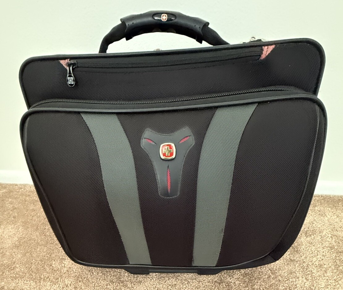 Swiss Gear Granada Rolling Black Carry-On Laptop Luggage - Great Condition