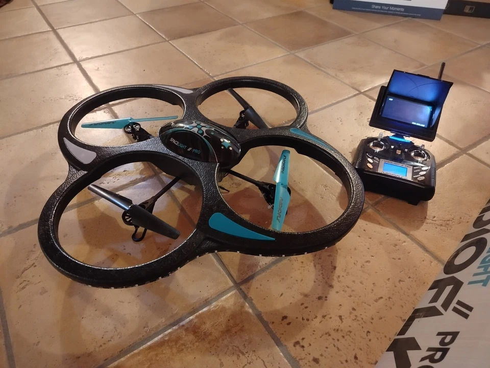 Radiofly SpaceLight Pro Con Telecamera Integrata E Schermo Real Time. - Immagine 2 di 4