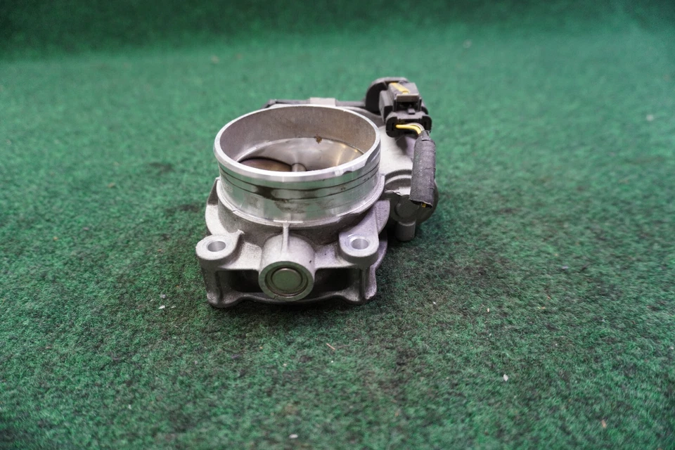 Chevrolet Traverse 2017-2018 carrocería del acelerador 3,6 L 12670981aa OEM Foto 3 de 4