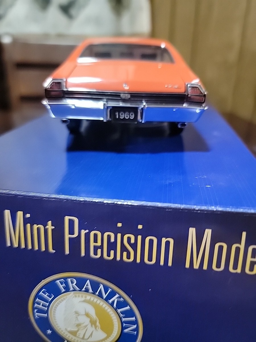 Franklin Mint 1969 Chevelle SS 396 Orange Complete - 1:24