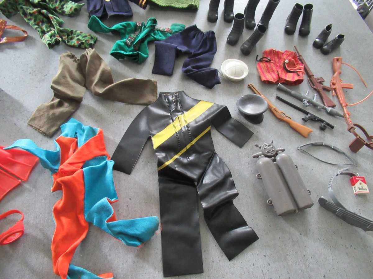 Lot OU Détail : Vêtements & Accessoires Vintage Big Jim Mattel - Années 70/80 - Collection
