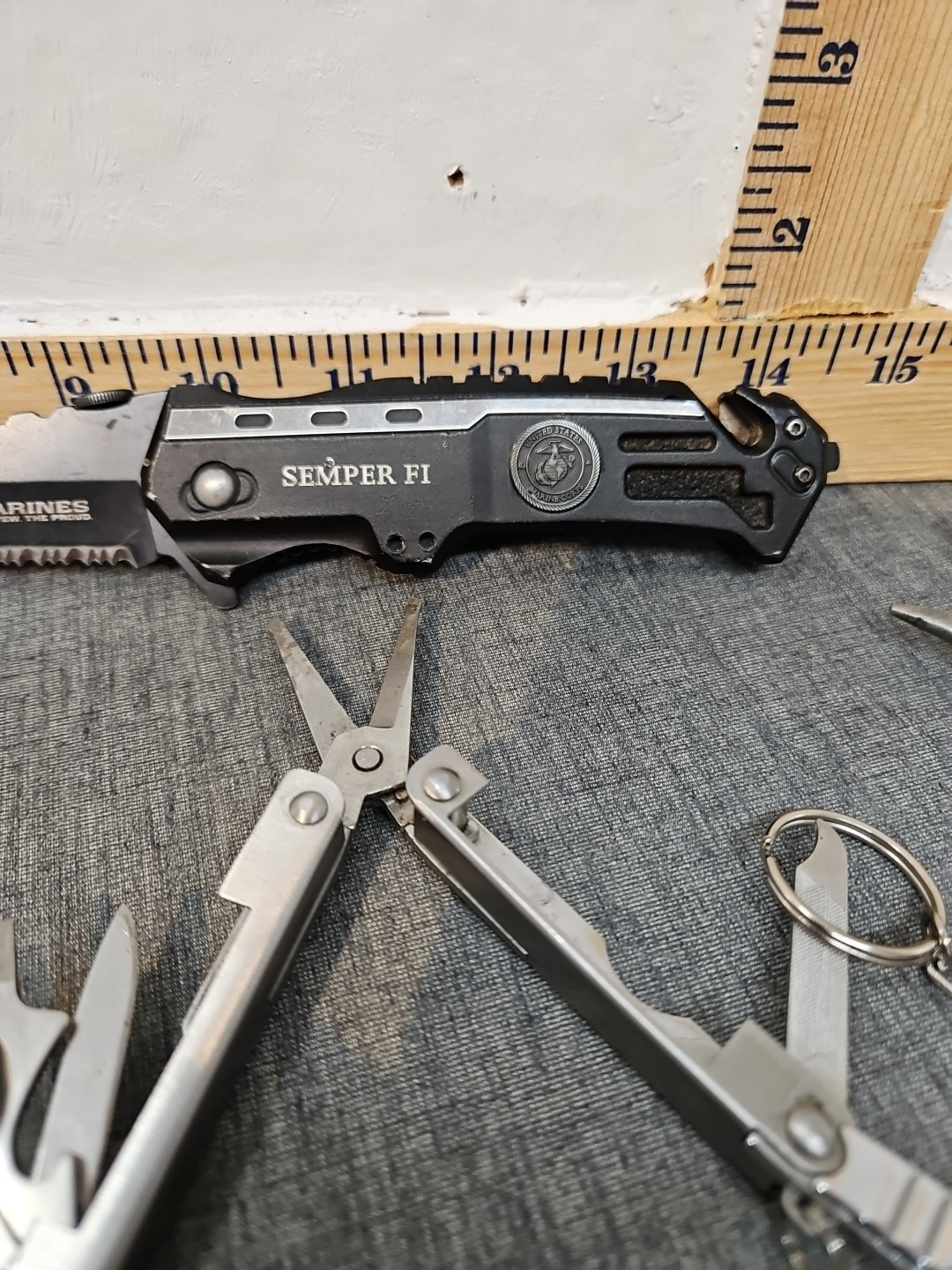 Lot of 8 Multitools Multi-Tools Pocket Knives 1 Cabela's Mixed Lot A