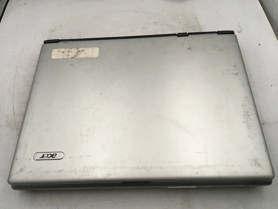 ACER ASPIRE 3000 ZL5 - BOTAS A LA BIOS - AMD SEMPRON 3000 - 4GB RAM - LEER DESC-BB Foto 4 de 4