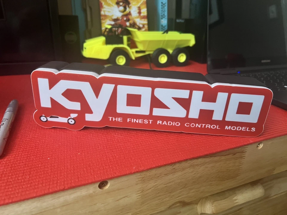 Kyosho OPTIMA MID 4WD OFF-ROAD RACER  R/C Model Buggy Kit - Image 3 of 4