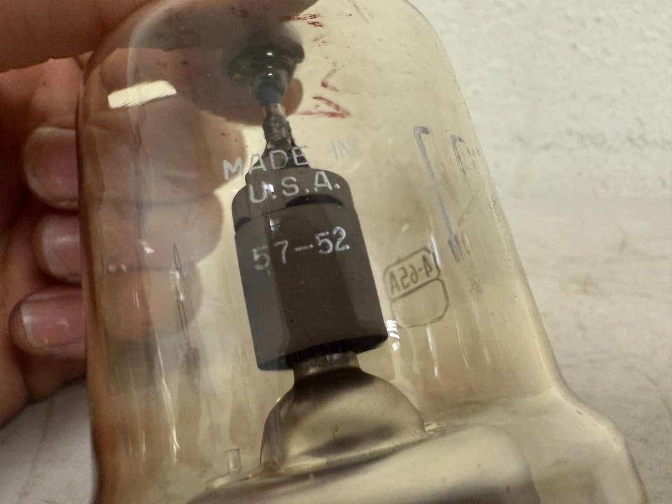 Radiotron Modelo 4-65A Vintage Radial Beam Power Tetrode 65W Foto 3 de 4