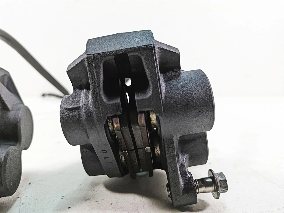 Pinza de freno delantera Yamaha FZ1 FZS1000 2002 Fazer + juego de línea 5DM-2580T-00-00 Foto 4 de 4