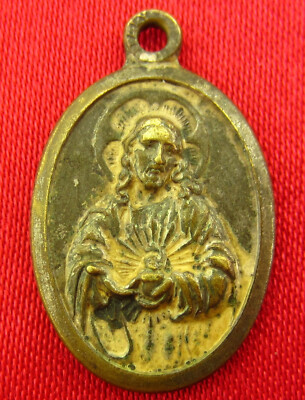 Vintage SACRED HEART OF JESUS Medal MARY VIRGIN OF CARMEL Religious ...