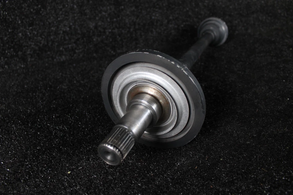 MERCEDES C63 AMG Axle Shaft Rear Left LH 4.0L A2053503718 2017 2021 OEM Foto 4 de 4