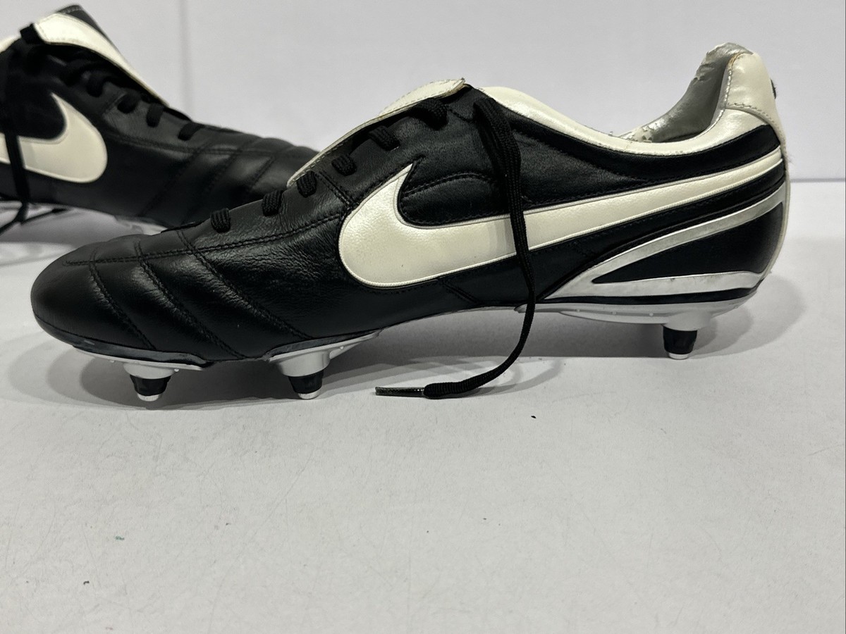 2012 Nike Tiempo 317043 011 Size US 11 Made In Bosnia | eBay