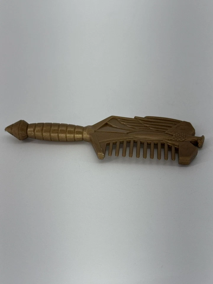 1984 Galoob Golden Girl VULTURA Gold Comb Figure Accessory - Image 4 of 4