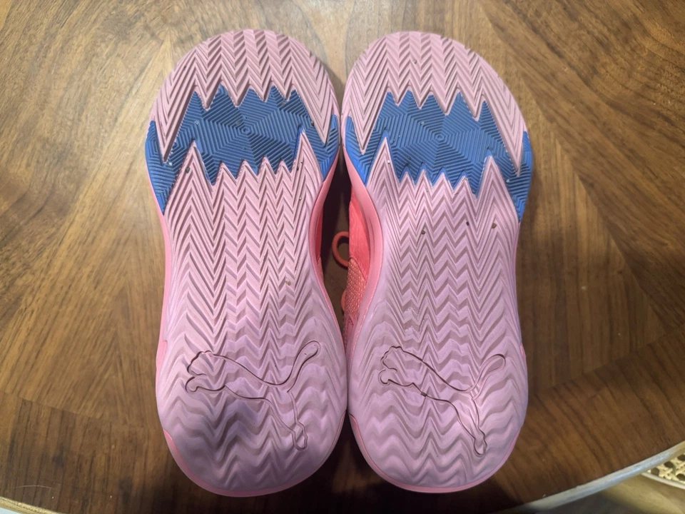 Adidas Harden Vol. 6 Basketball Shoes Pink and Blue Boys size 6 - Image 3 of 4