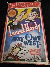 🎬 Laurel & Hardy – Way Out West (1937 / 1985 Colorized Edition) Clam Shell - 🎬 Laurel & Hardy – Way Out West (1937 / 1985 Colorized Edition) Clam Shell -