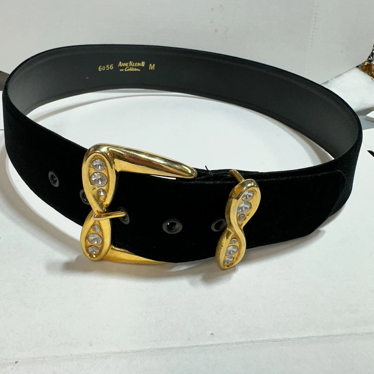 VINTAGE ANNE KLEIN BLACK PATENT LEATHER GOLD TONE METAL BUCKLE 1 1/2\