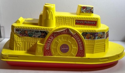 Vintage 1983 McDonalds Ship Shape Happy Meal Container Ronald