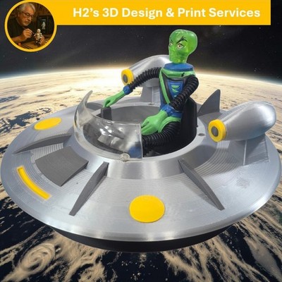 Matt Mason Callisto 9.5'' Flying Saucer Spaceship with Cockpit & Thrusters