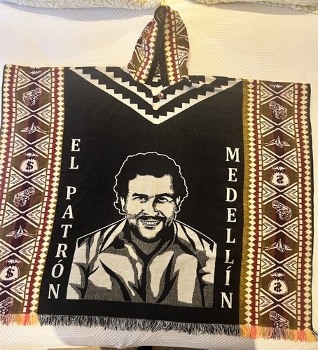 Poncho Alpaca Pablo Escobar Collezione Ecuador - Foto 2 di 17