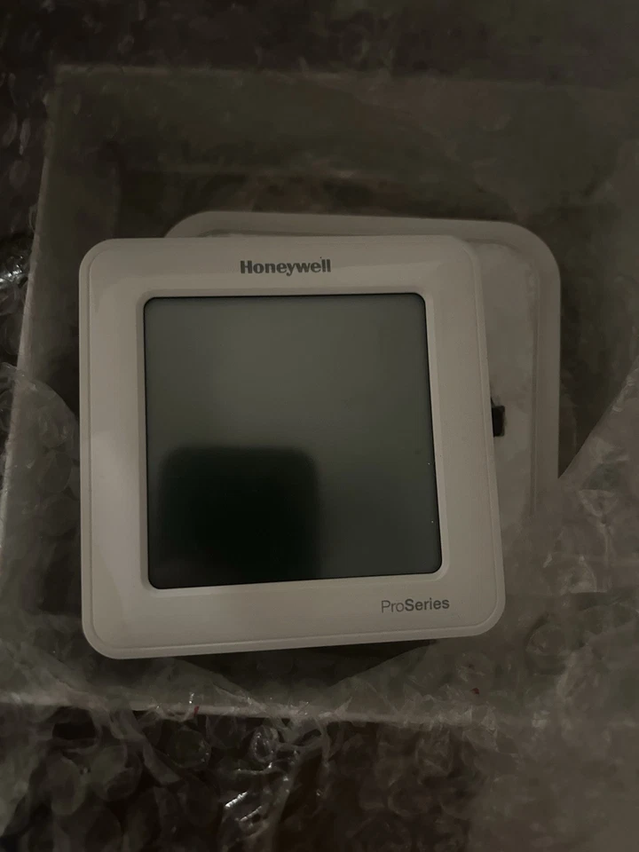 Termostato programable inteligente Honeywell T6 Pro (TH6320WF2003) Foto 3 de 3