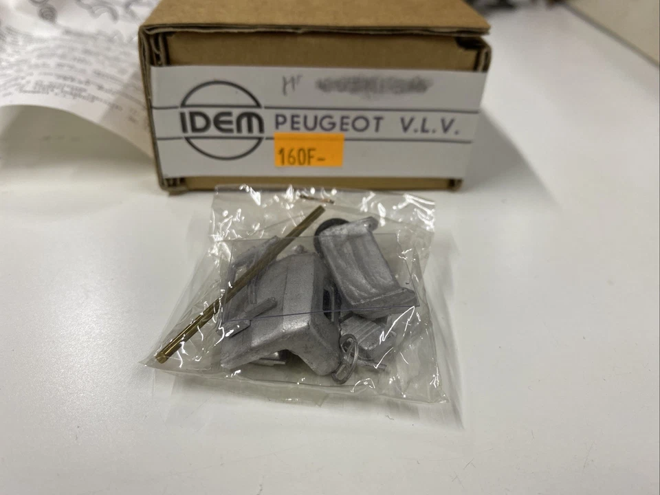 À Monter Kit Métal IDEM 1/43 PEUGEOT V.L.V. complet - Photo 3/4