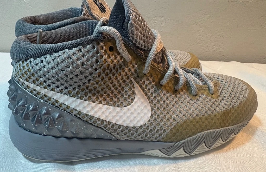 Nike Kyrie 1 Men's Sneakers for Sale | Authenticity Guaranteed | eBay