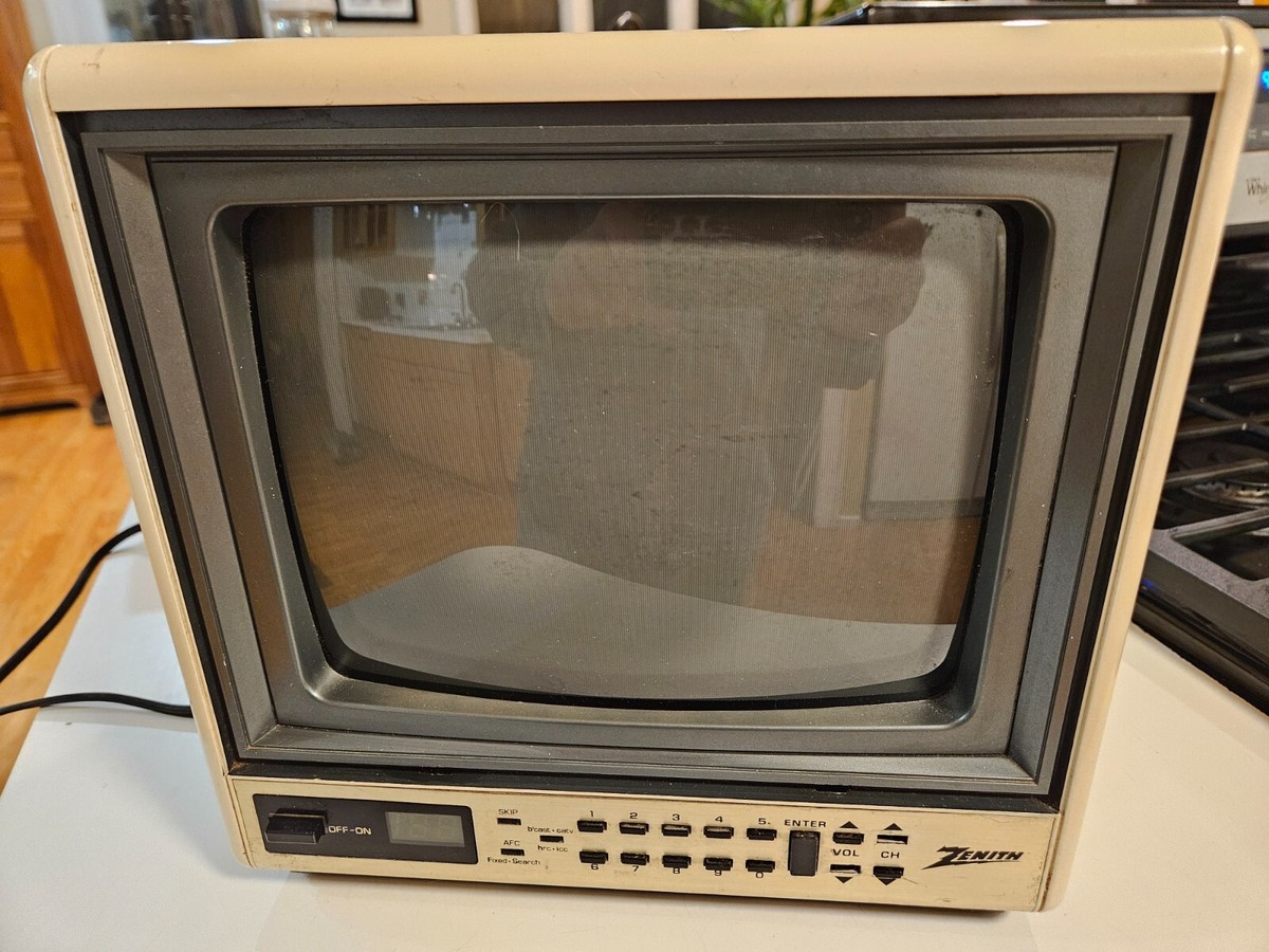 Vintage Zenith Space Command Cube TV F0920A 9
