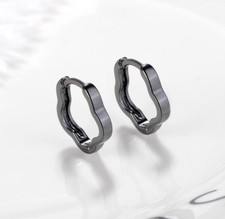 Women Girl Sterling Silver Plated Small Black Flower Huggie Hoop Earrings TH1