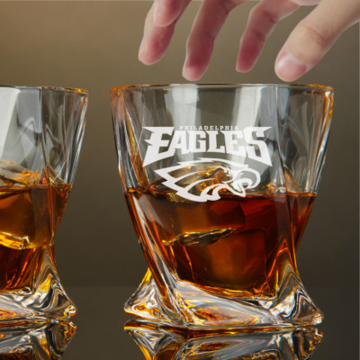 Custom Engraved Philadelphia Eagles Whiskey Glass   10 oz Twisted Rocks Glass